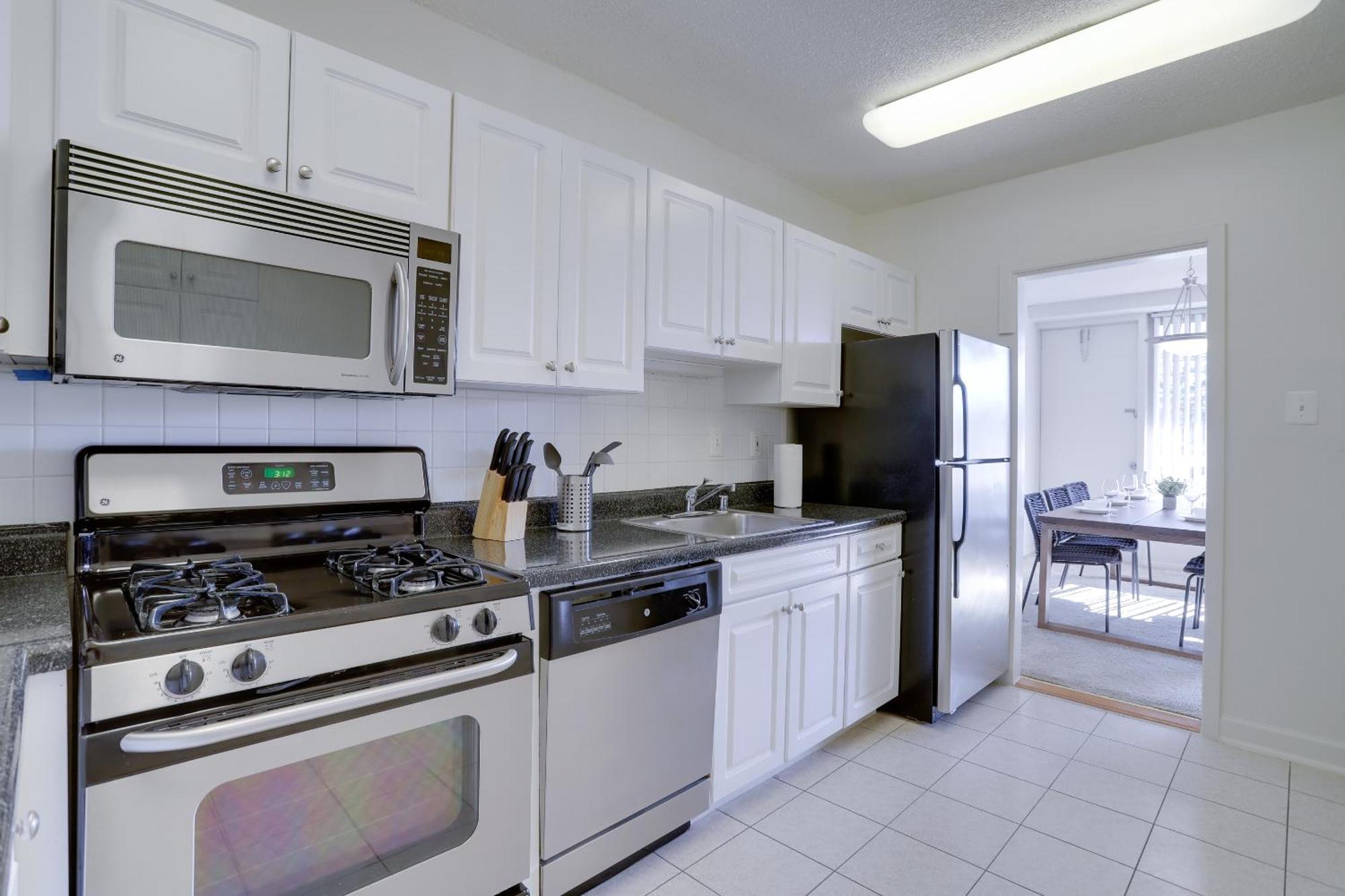 Spacious 2 Bedrooms Apt @Crystal City With Gym Arlington Exterior foto